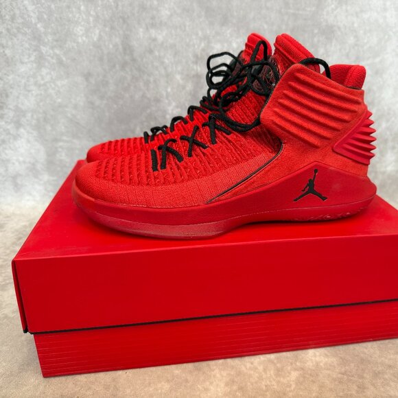 Air Jordan XXXII University Red/Black main image 7